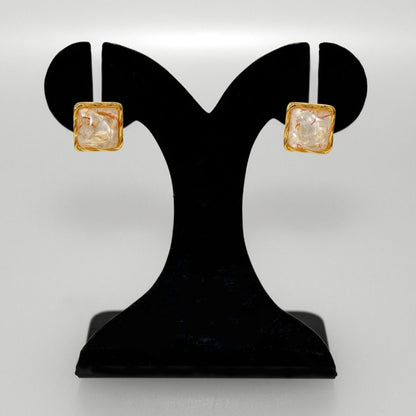 Quiet Twist Stud Earrings White