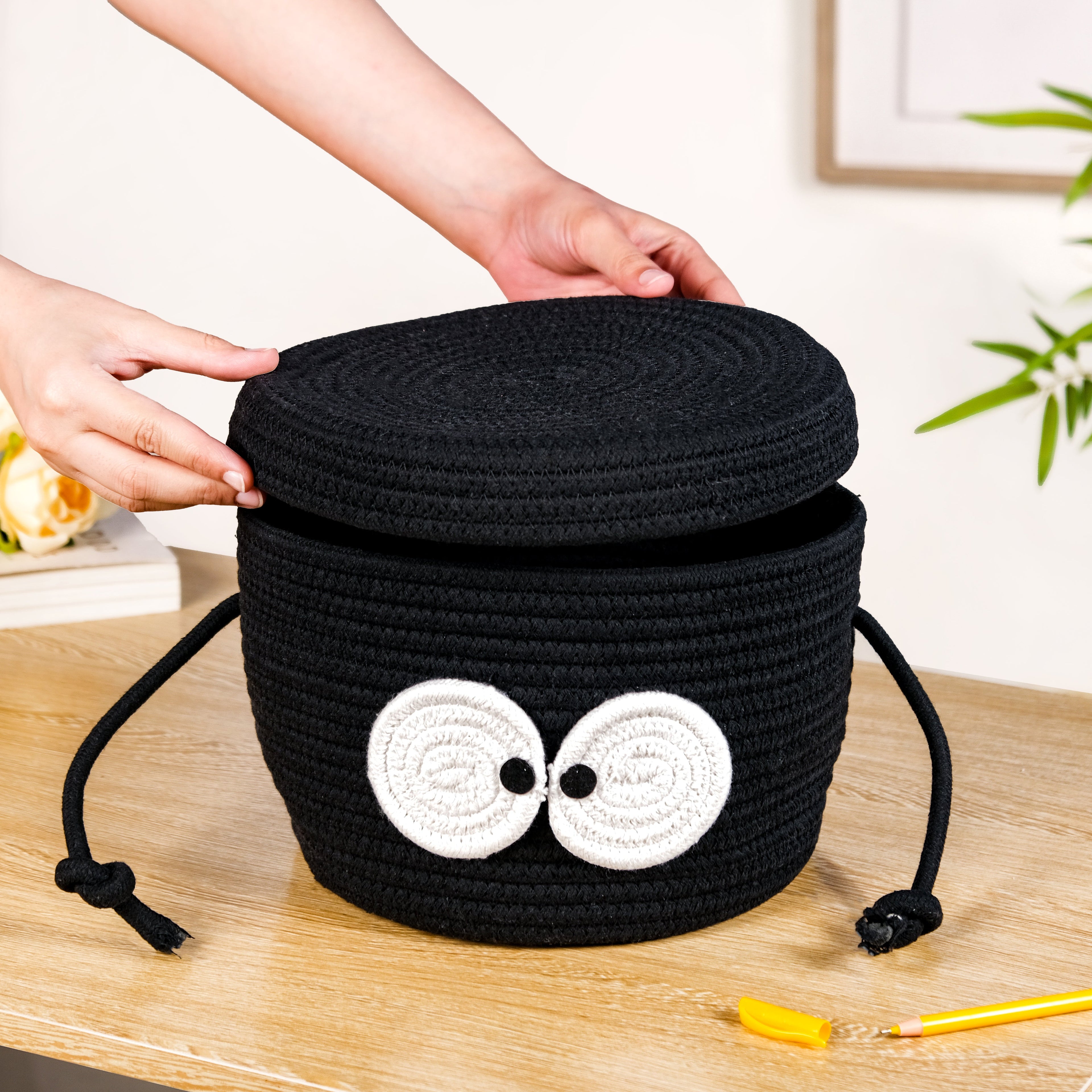 Googly Eyes Black Storage Basket With Lid 17cm