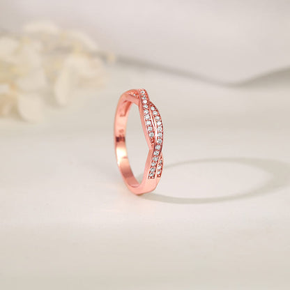 Rose Gold Sparkling Spiral Ring