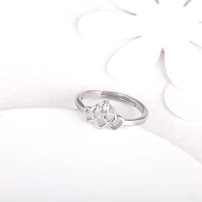 Chahat's Silver Crowning Heart Ring