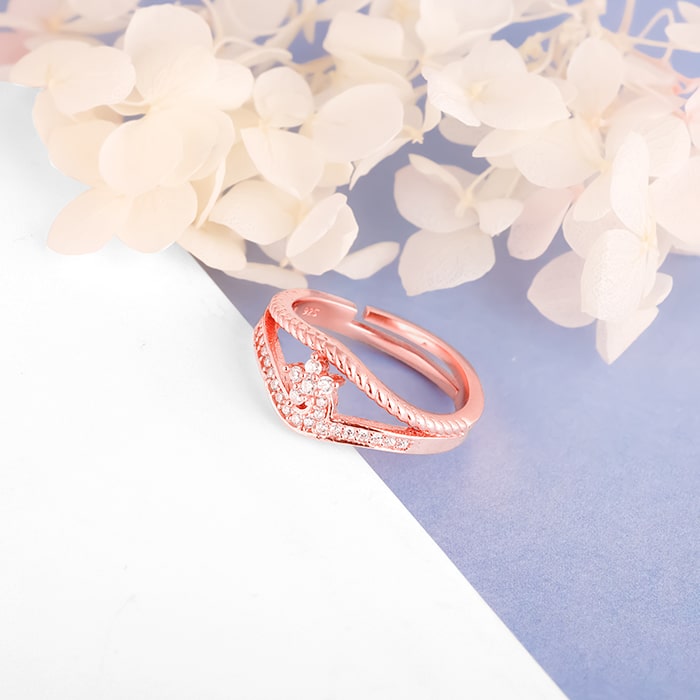 Anushka Sharma Rose Gold Reverie Ring