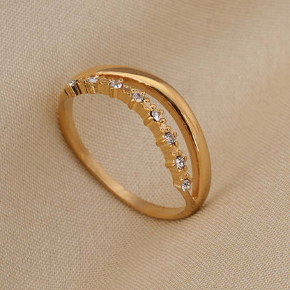 Cubic Tiara Wave Ring