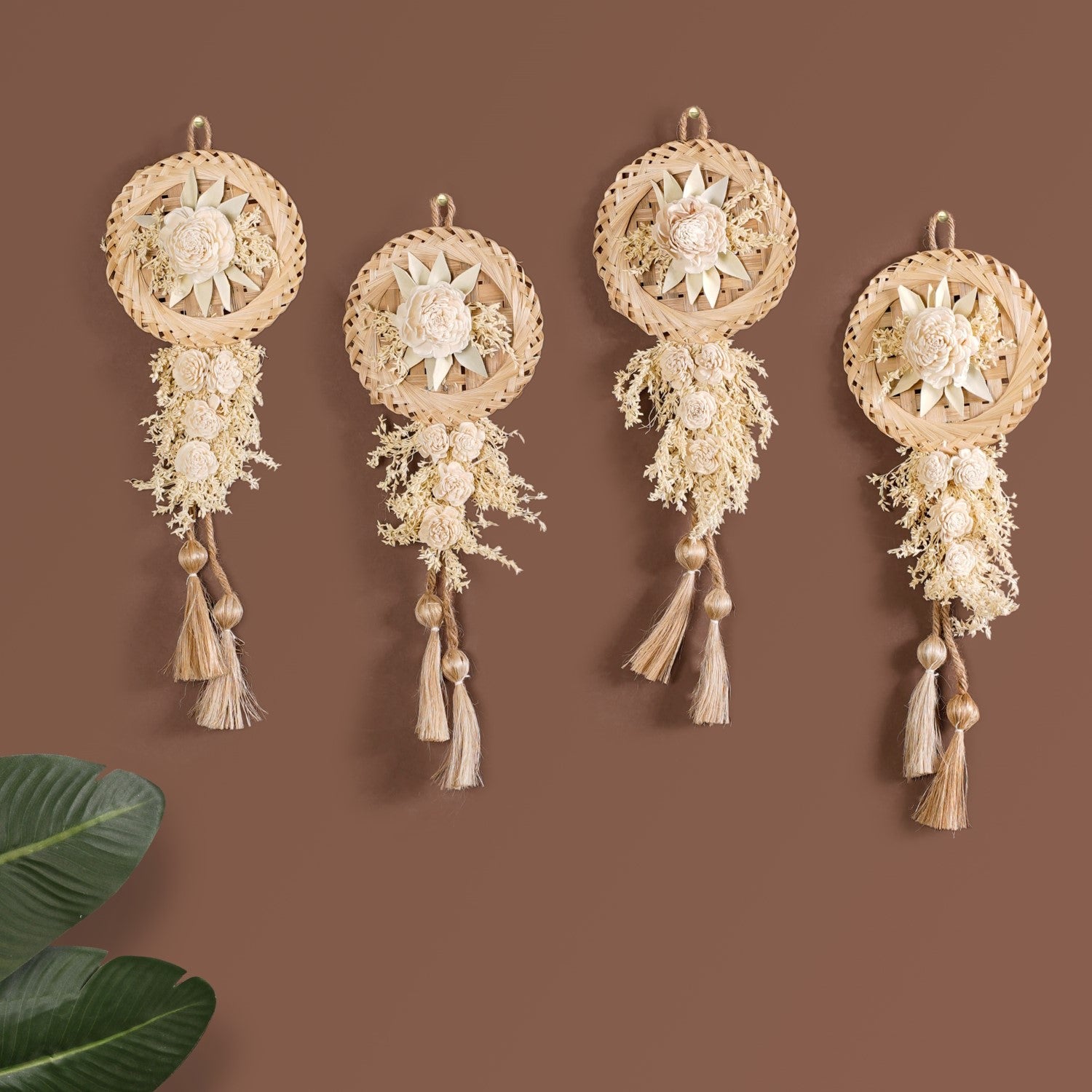 Organic White Petals Dried Flower Wall Decor Set Of 4