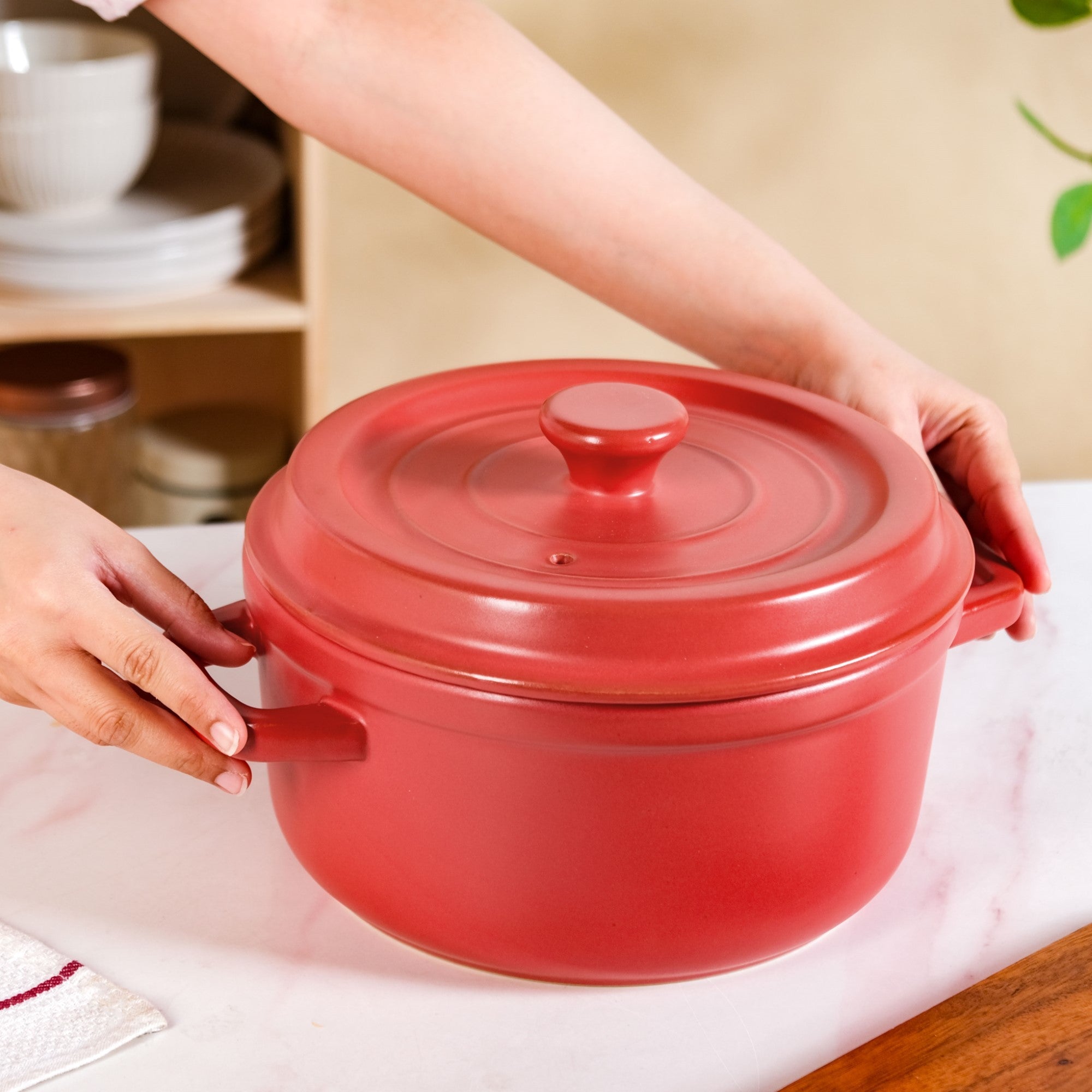 Matte Red Ceramic Cocotte Cooking Pot 4200ml