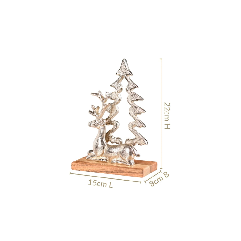 Reindeer By The Noel Tree Metal Decor