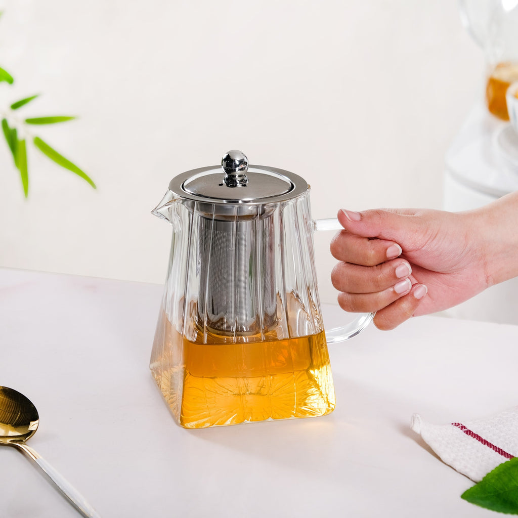 Chic Flame Safe Glass Teapot With Strainer 900ml