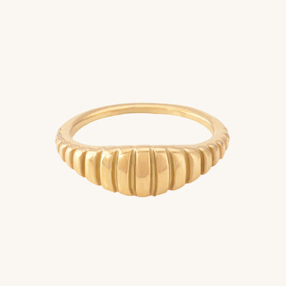 Vintage Ribbed Dome Ring