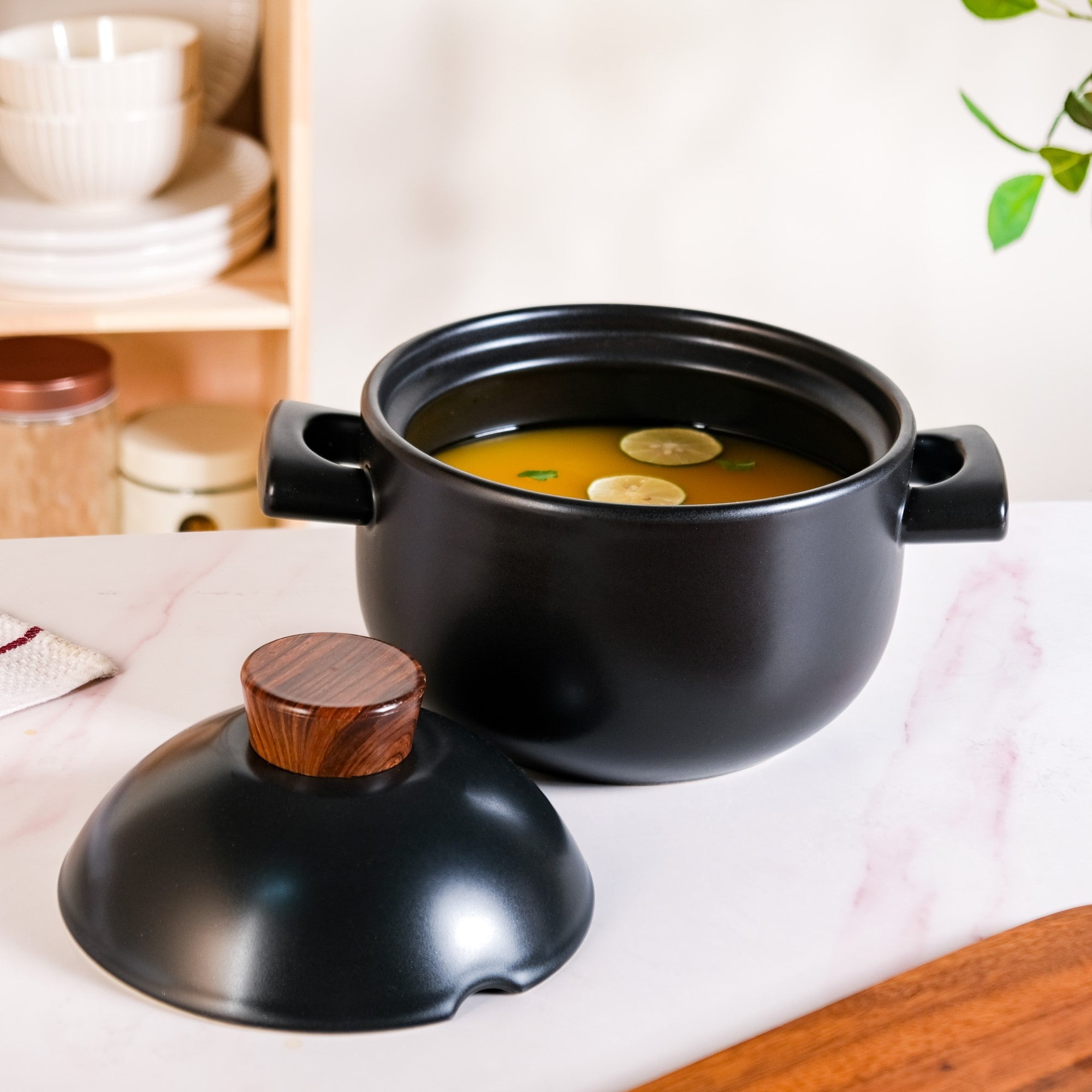 Claymist Black Cooking Pot With Lid 2800ml