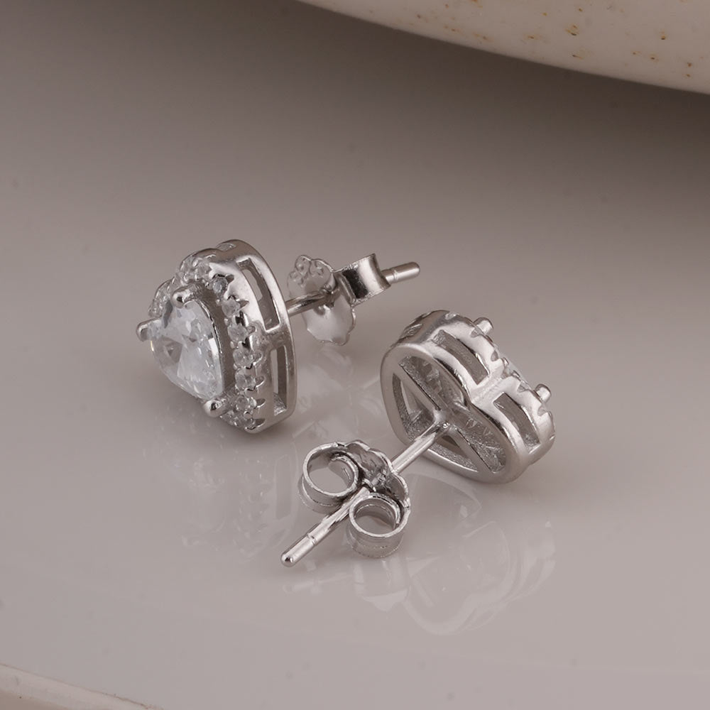 Elegant Heart-Shaped 925 Sterling Silver Stud Earrings