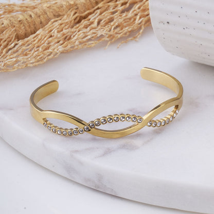 Twisted Diamond Gold Bracelet