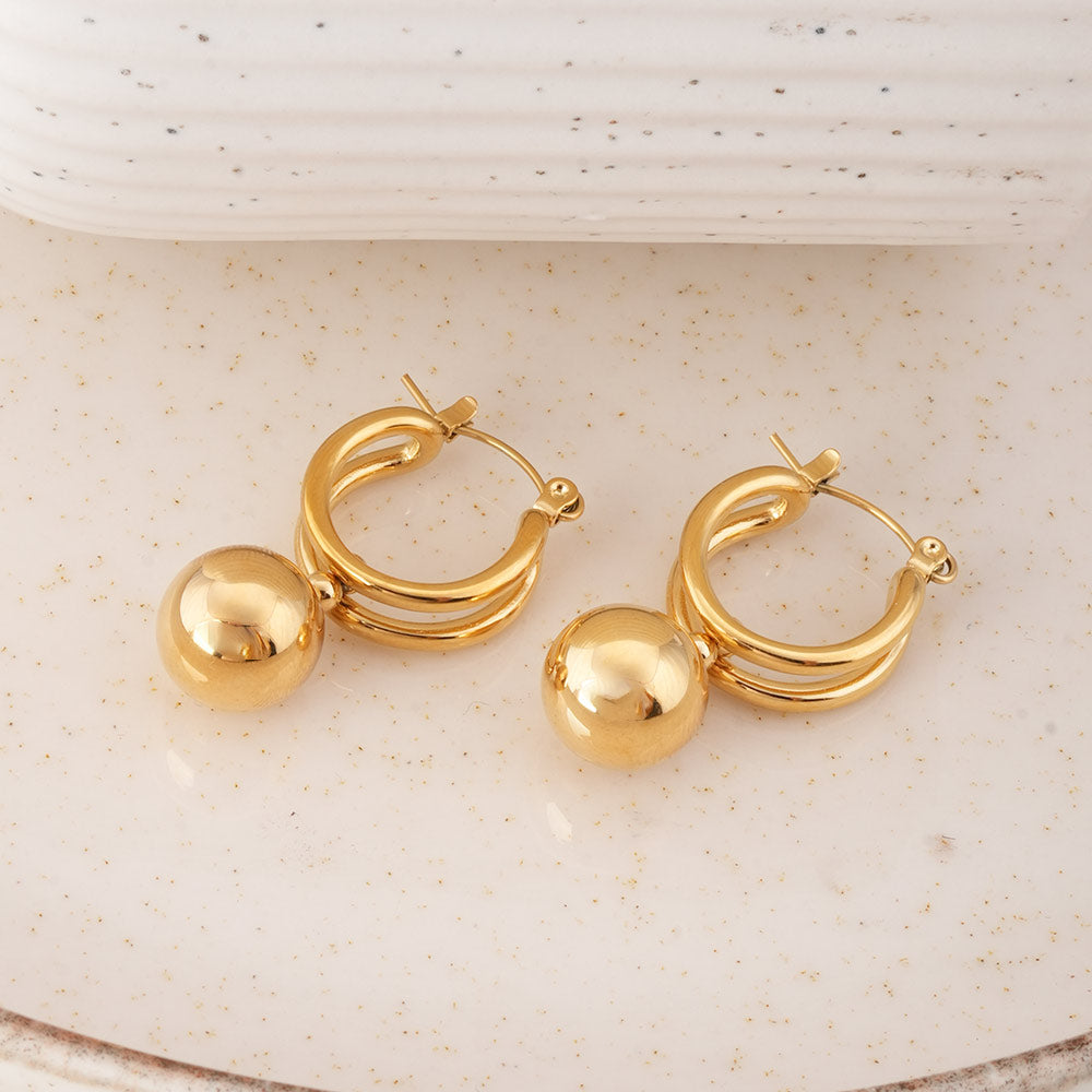 Elegant Gold Hoop Earrings