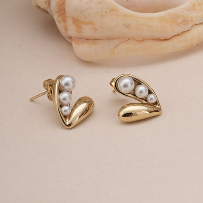Lustrous Embrace Pearl Earrings