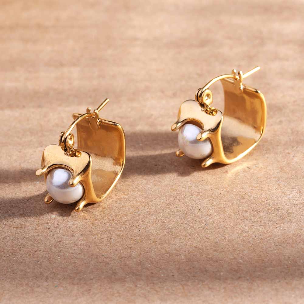 Gold Nest Earrings