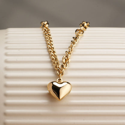 Amour Glow Necklace