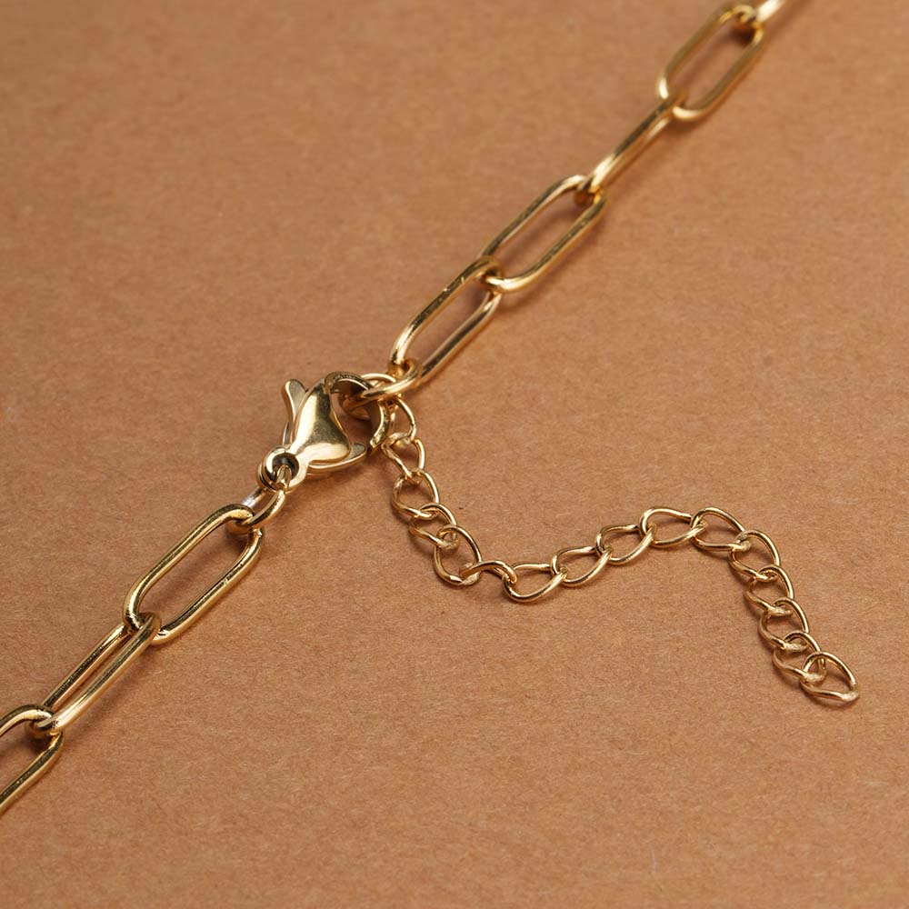Bold Heart Chain Necklace