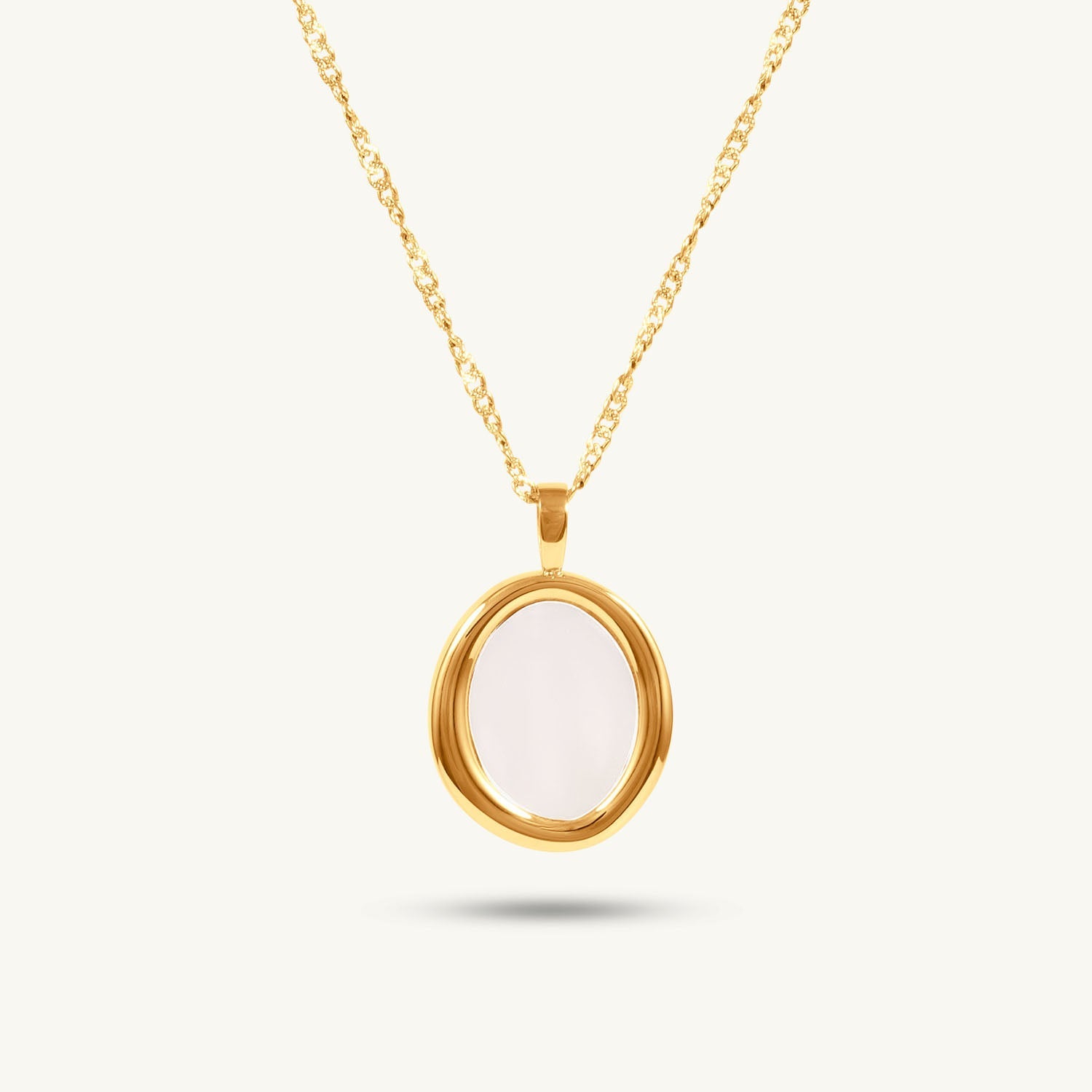 Classic Gold Round Pendant