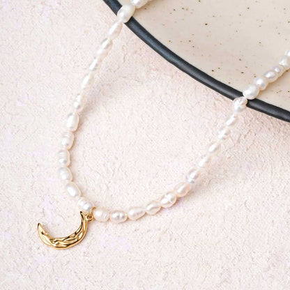 Pearl Beaded Necklace with Curved Horn Pendant