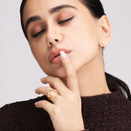 Criss-Cross Pearl Center