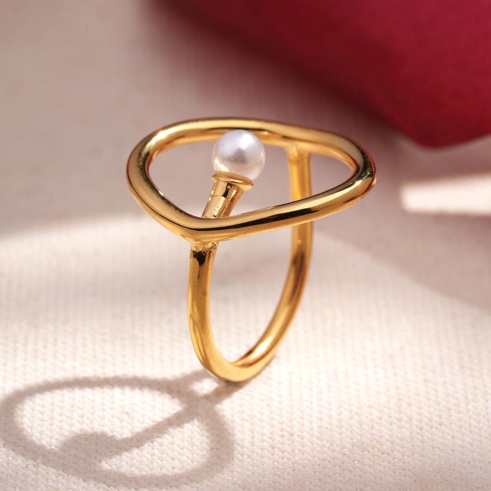 Criss-Cross Pearl Center