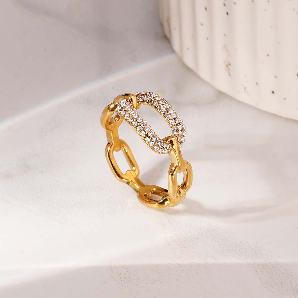 Dazzling Link Band Ring