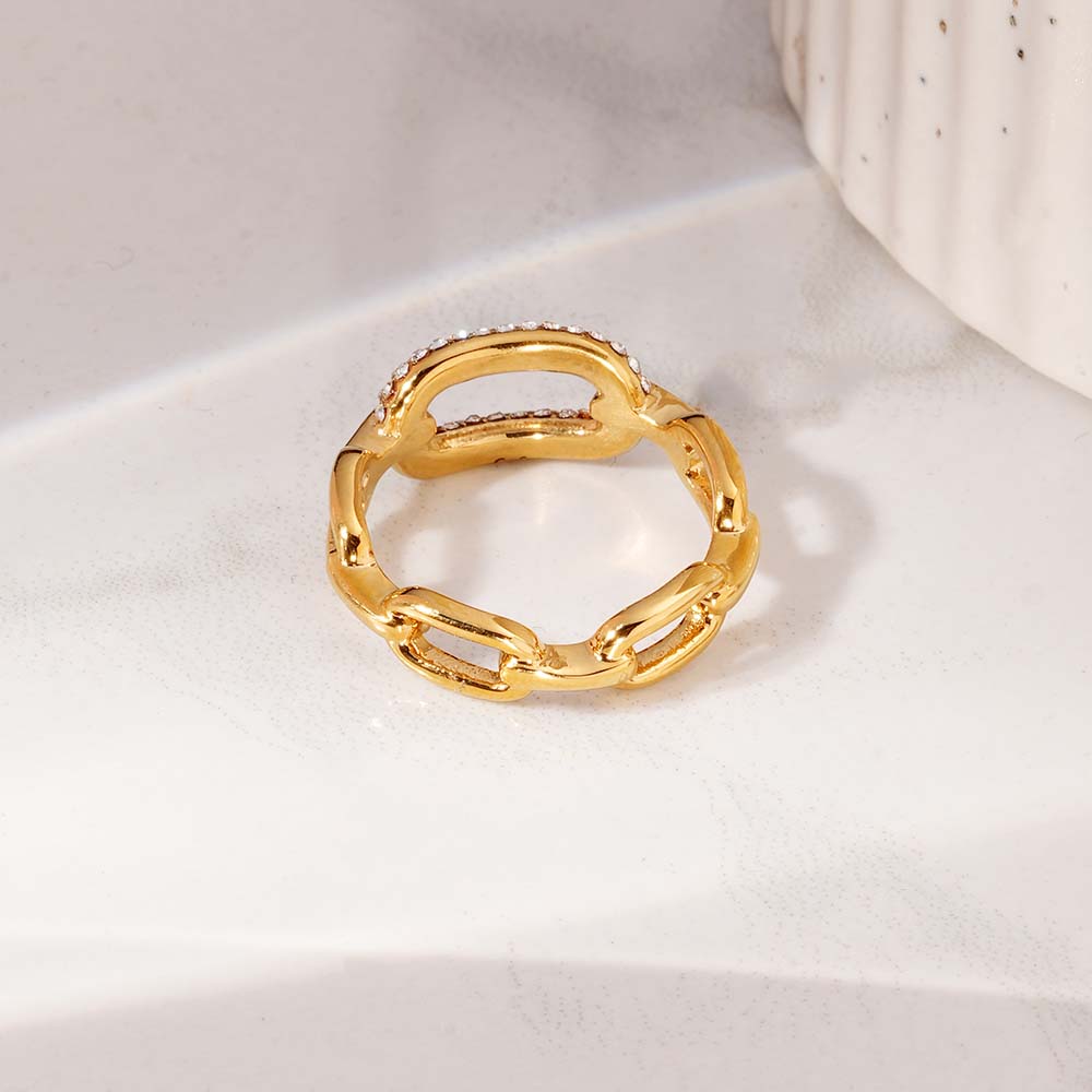 Dazzling Link Band Ring