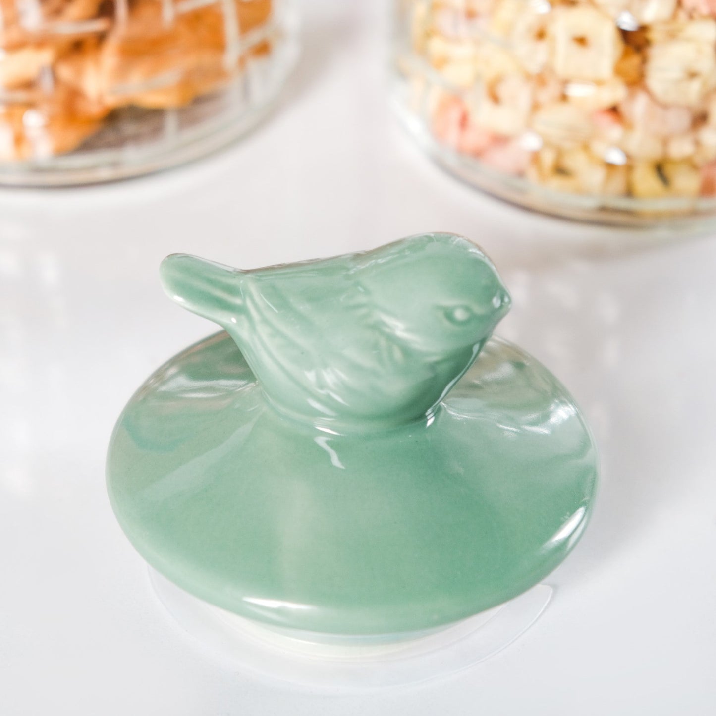 Set Of 2 Glass Jars With Green Bird Lid 1300ml