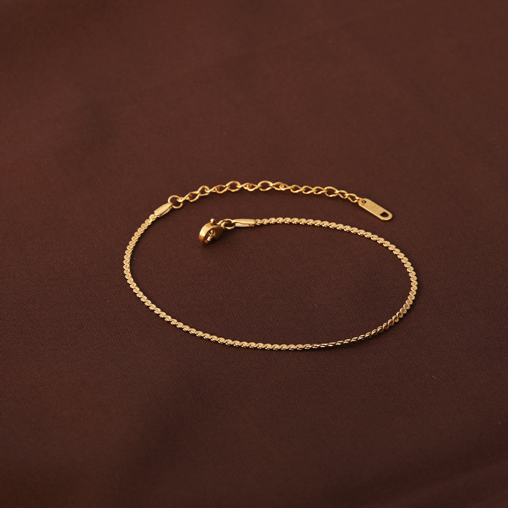 Delicate Wavy Chain Anklet