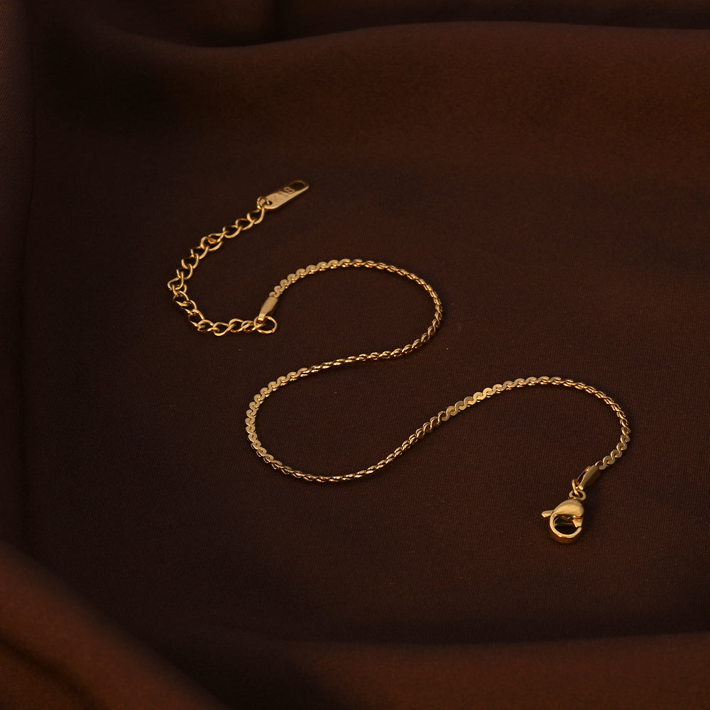 Delicate Wavy Chain Anklet
