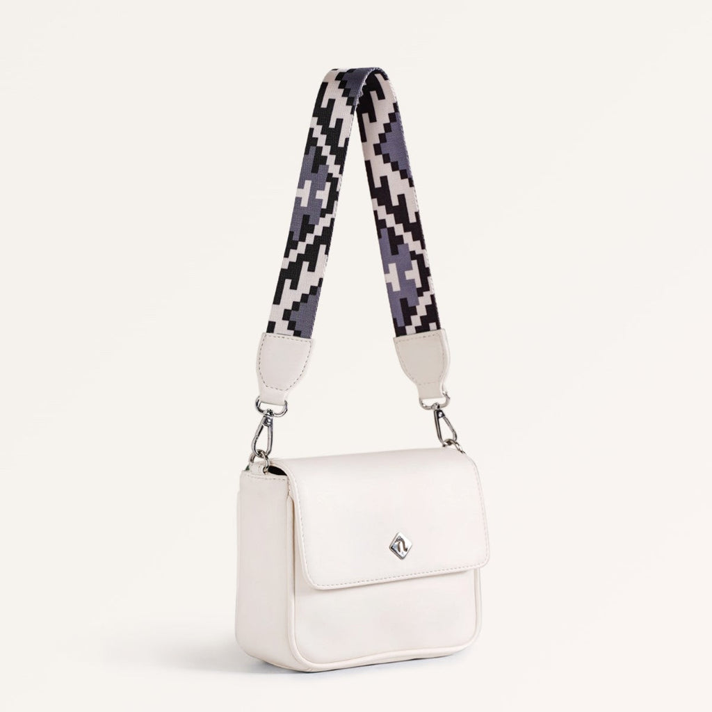 Brio Classic Confidence Shoulder Bag White