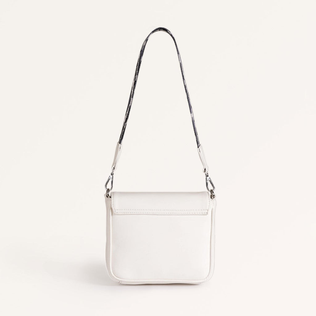 Brio Classic Confidence Shoulder Bag White