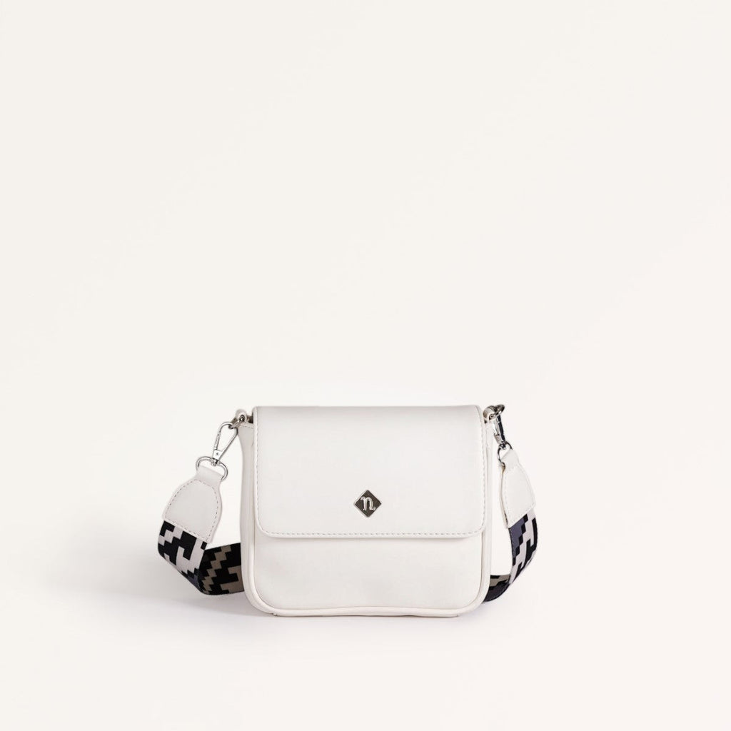 Brio Classic Confidence Shoulder Bag White
