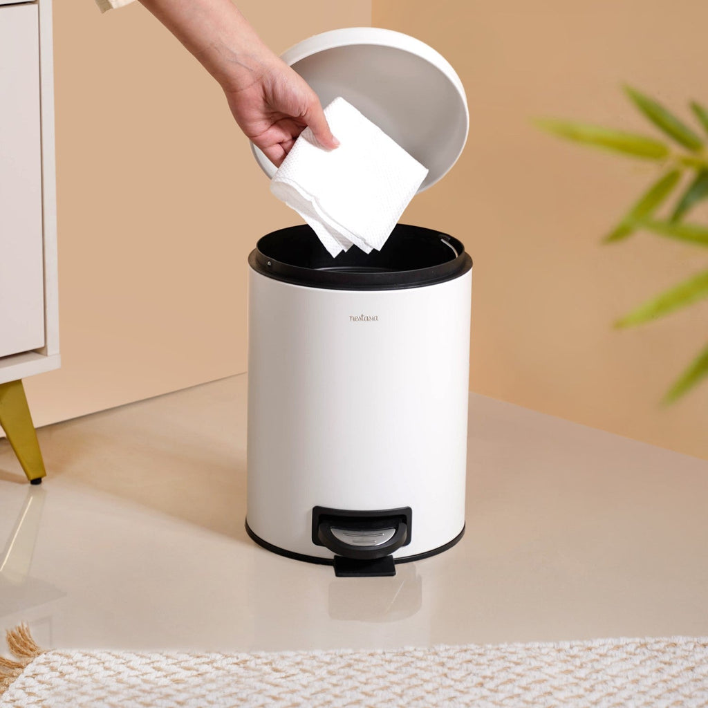 Clean Curve Metal Dustbin With Removable Bucket White 5000ml