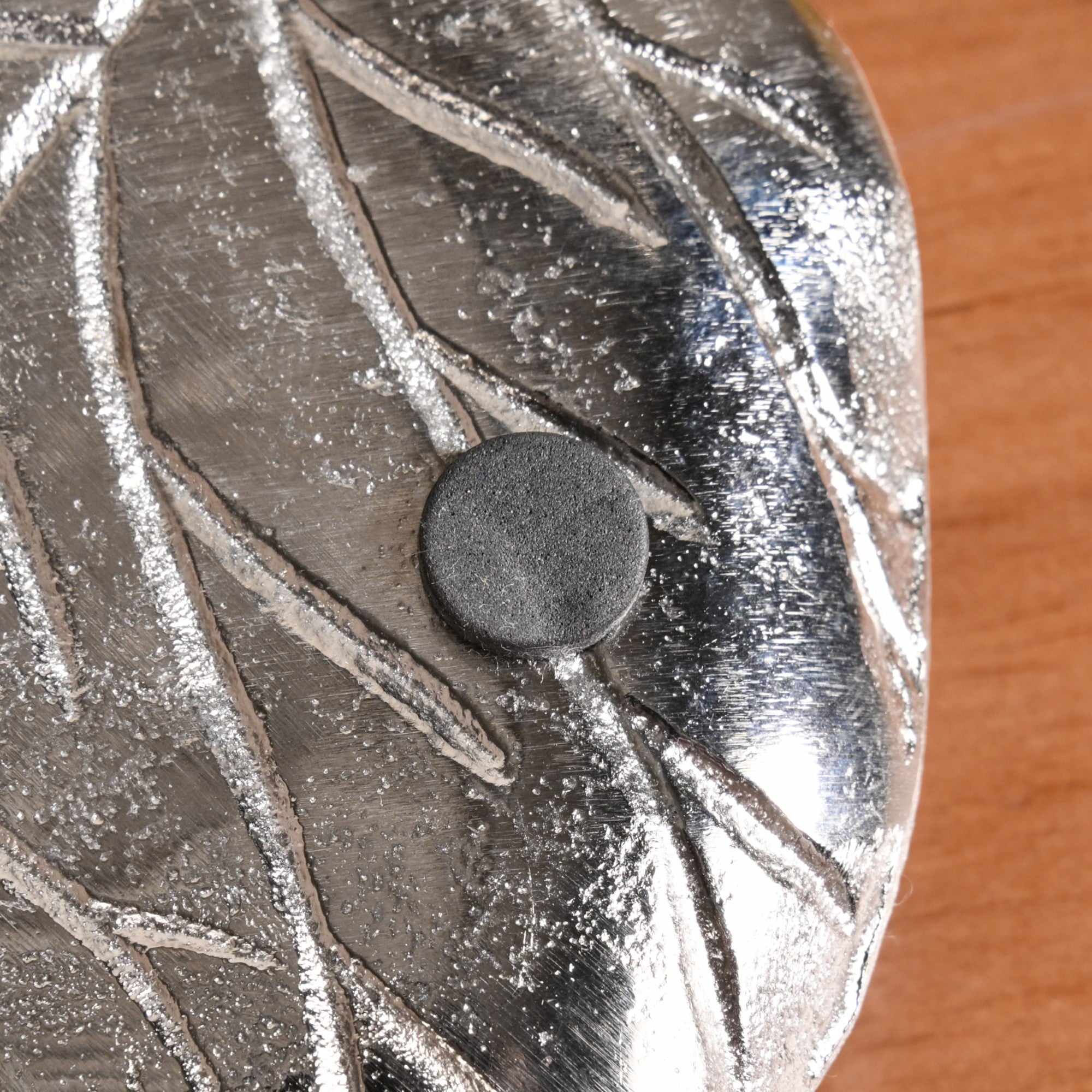 Aesthetic Leaf Tealight And Agarbatti Holder Set Of 2 In Festive Gift Box