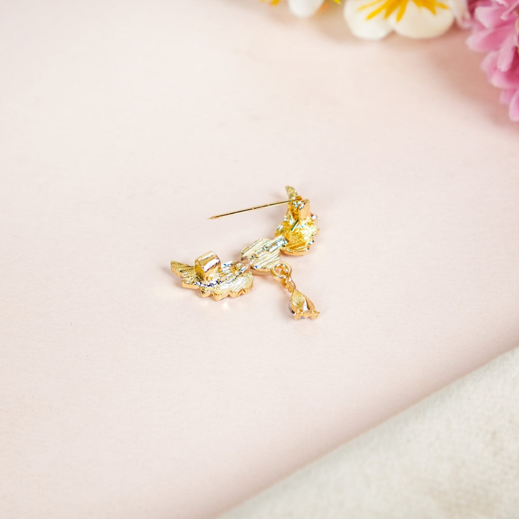 Angel Wing And Heart Brooch Gold