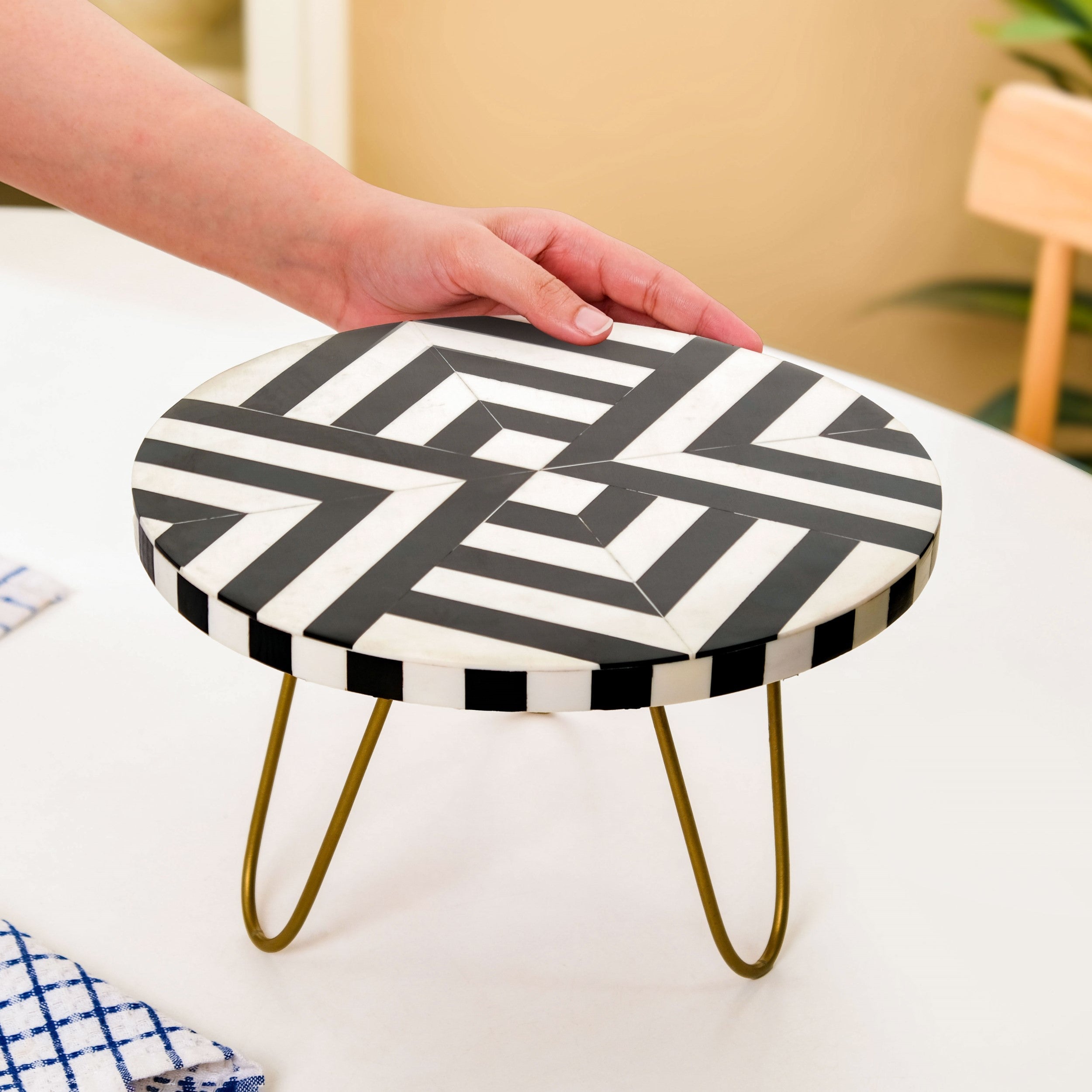 Black And White Riser Cake Stand