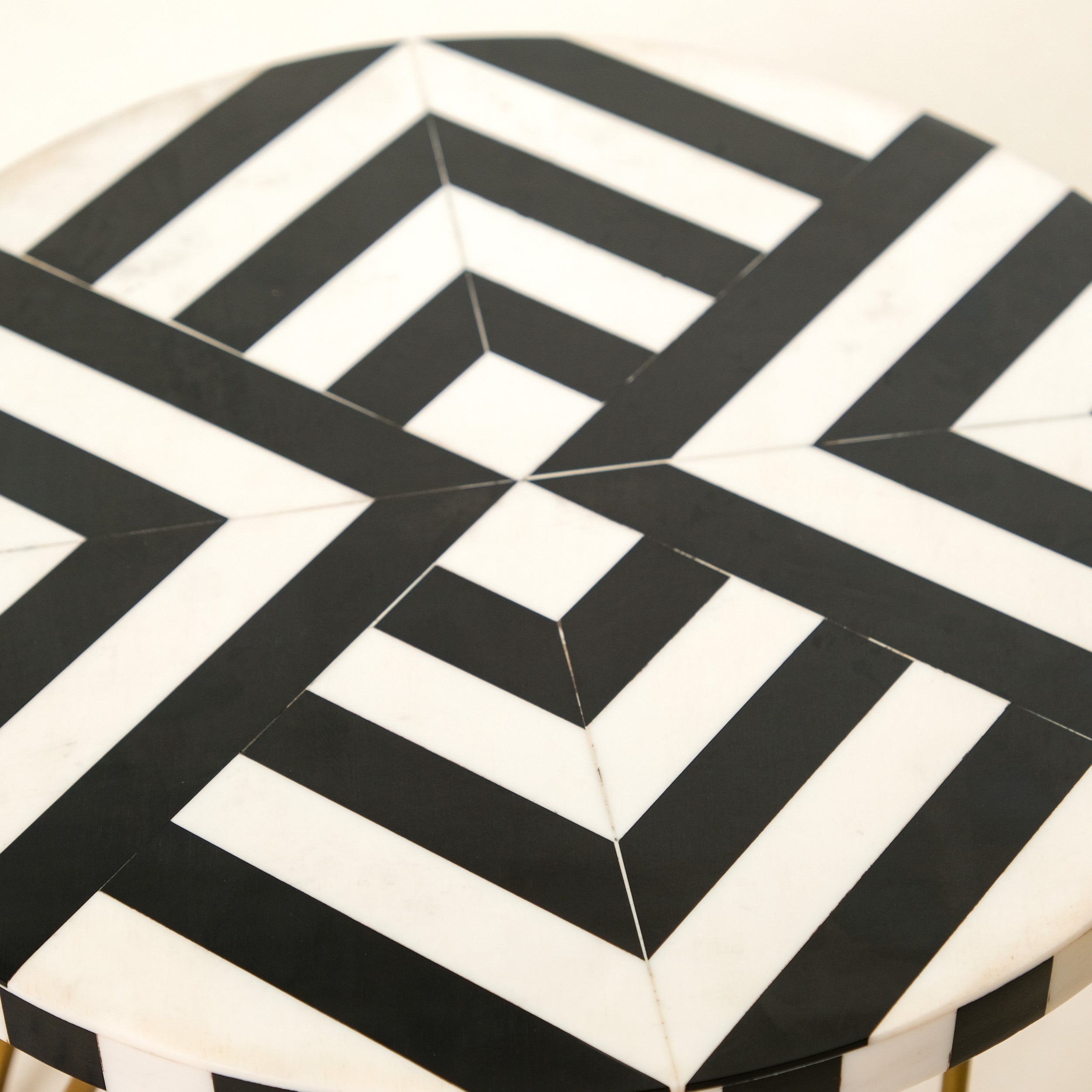 Black And White Riser Cake Stand