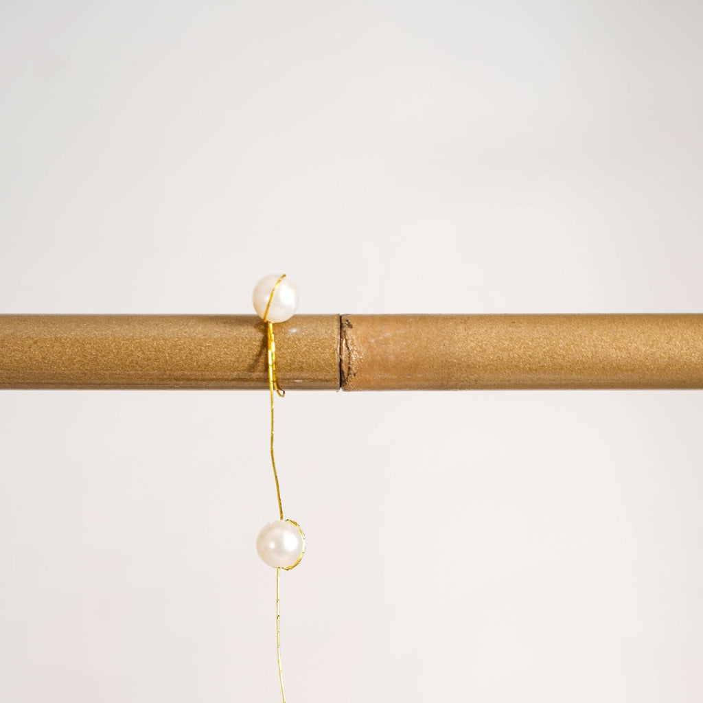 Detachable Tabletop Adjustable Metal Stand With Wall Hangings