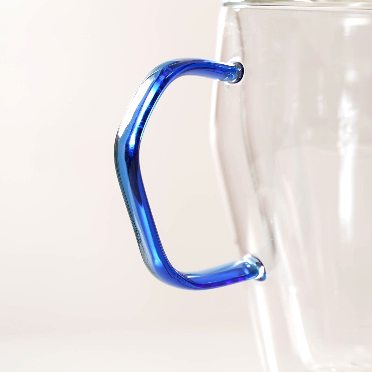 Set Of 2 Borosilicate Glass Cups With Blue Handle 250ml