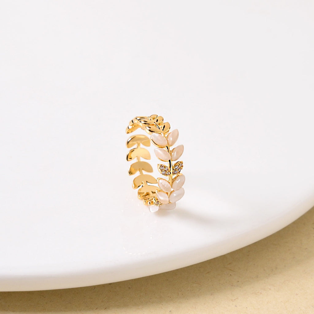 Frosted Ivy Ring Gold