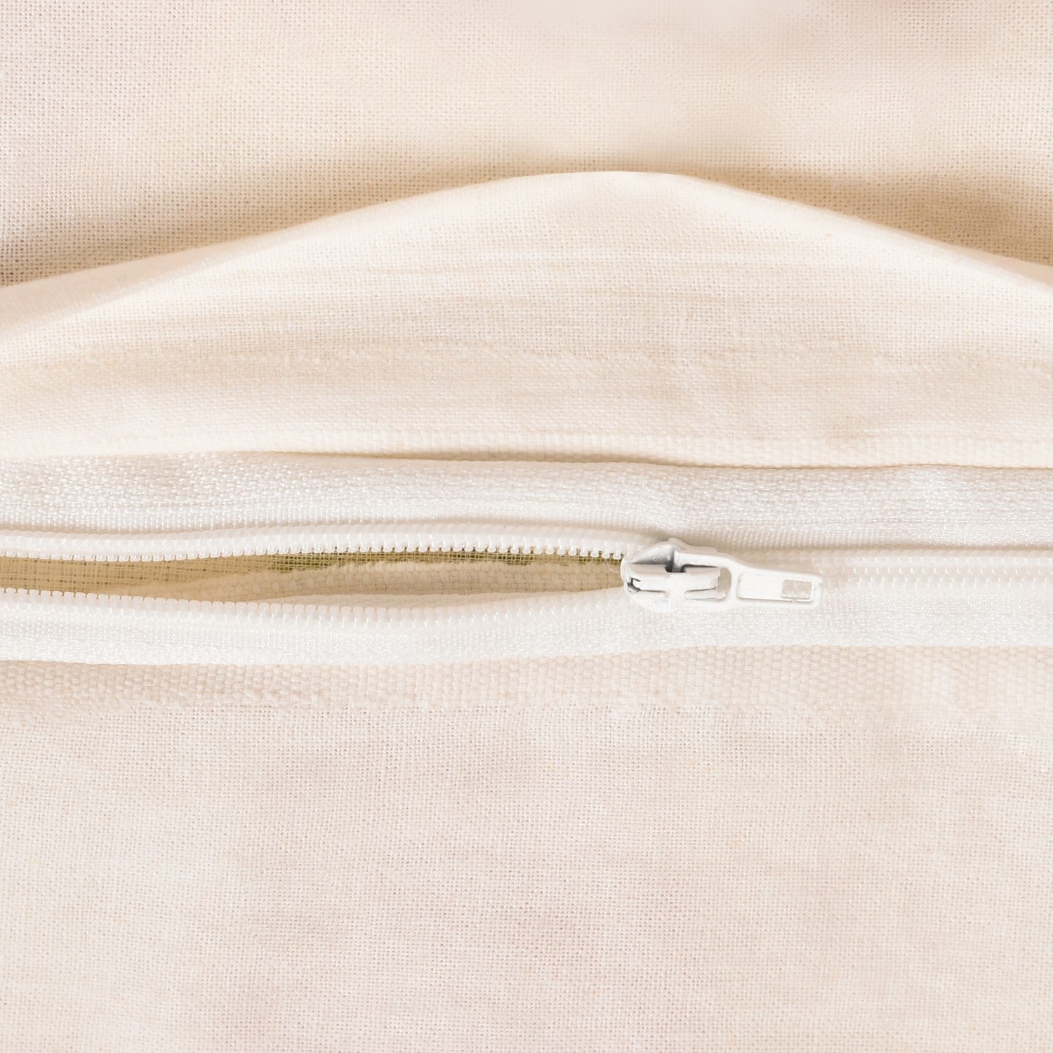 Savanna Stories Embroidered Cushion Cover Set Of 2 40x40cm