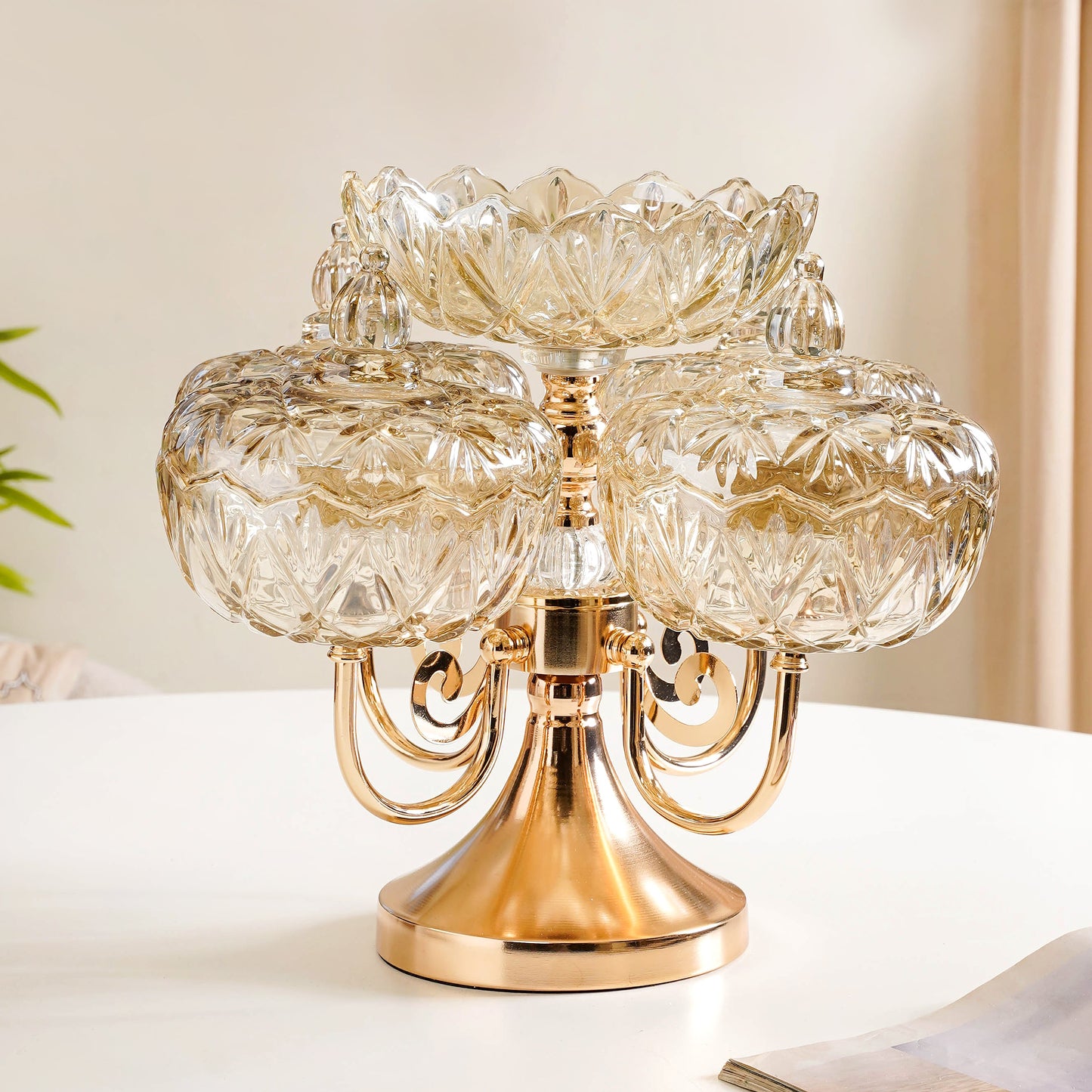 Luxury Glass Bowls Set of 5 With Lid And Rotating Stand