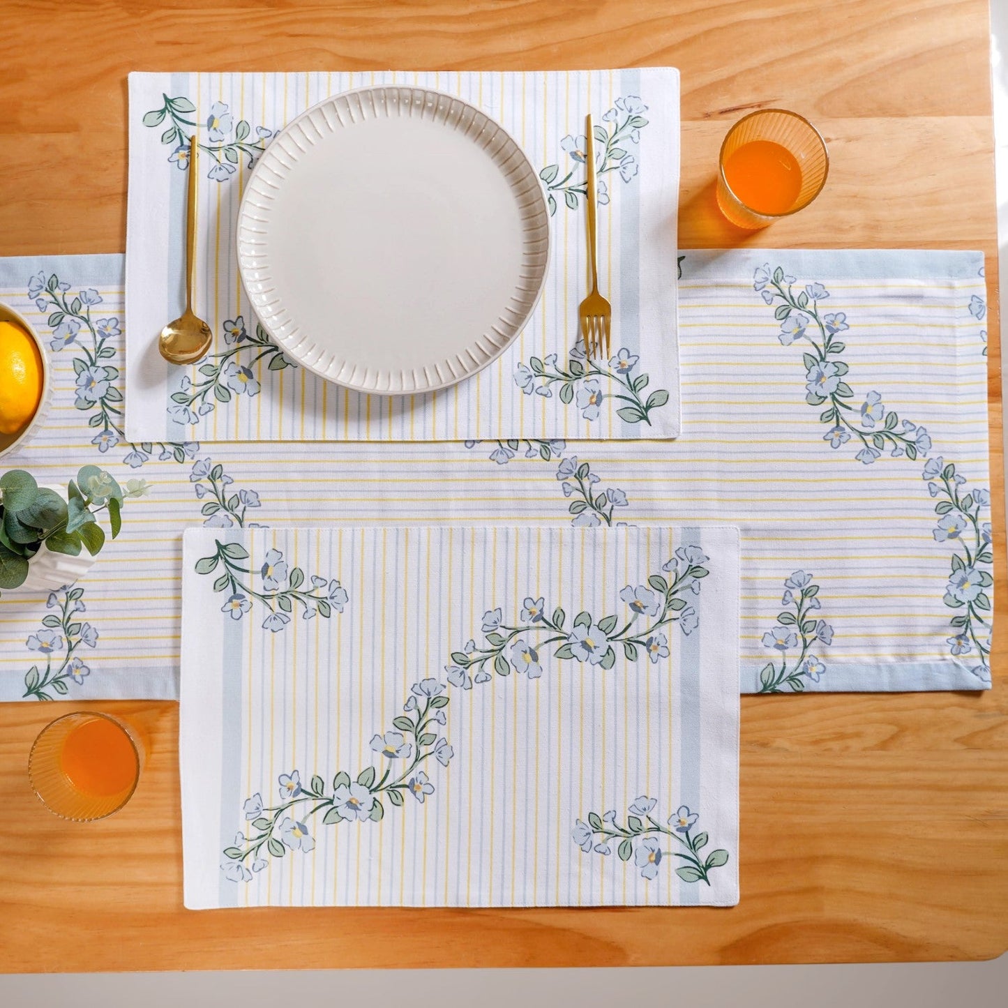Azzurro Minimal Linen Set with Table Mats and Runner