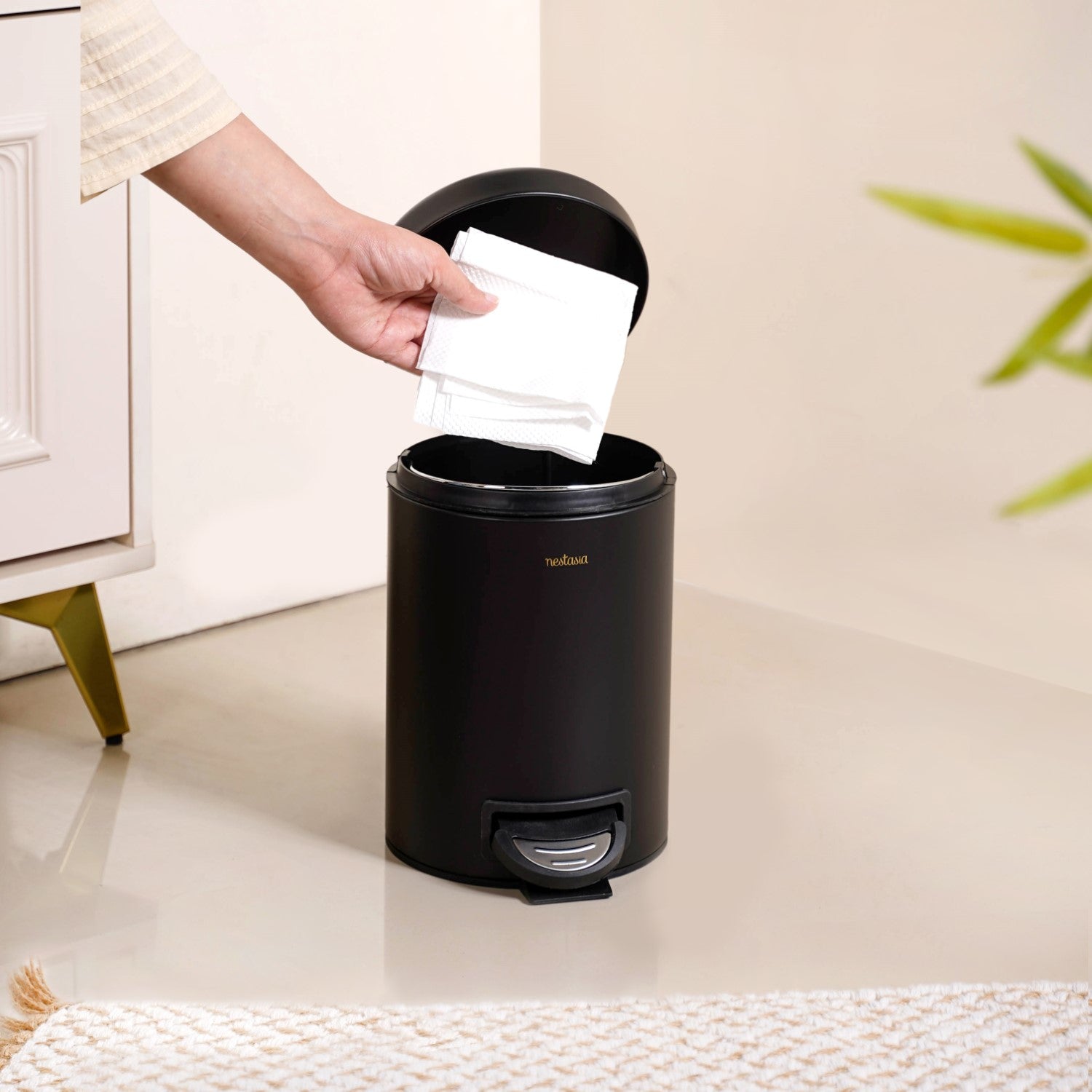 Clean Curve Dustbin With Removable Bucket Black 3000ml