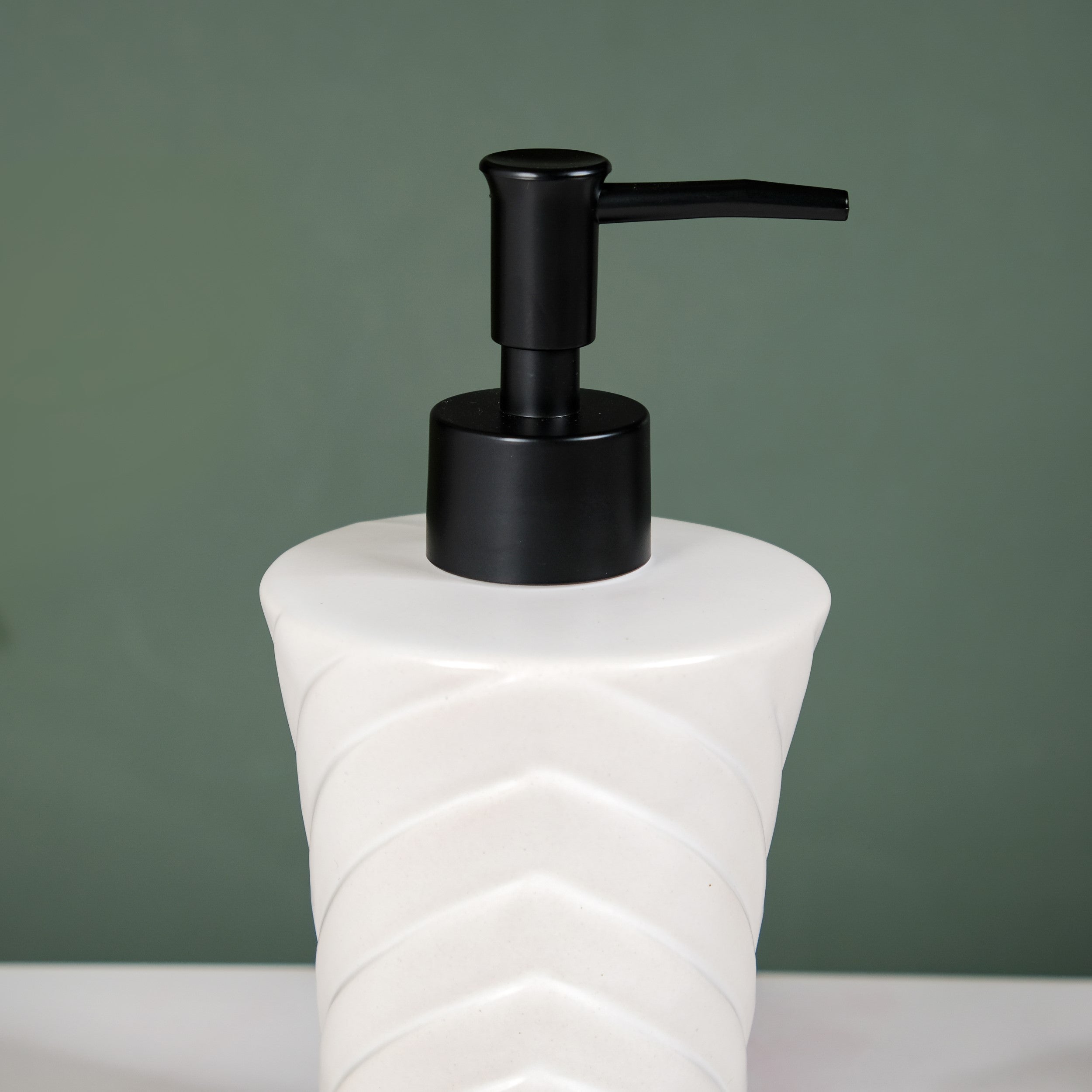 Chevron Design Soap Dispenser White 300ml