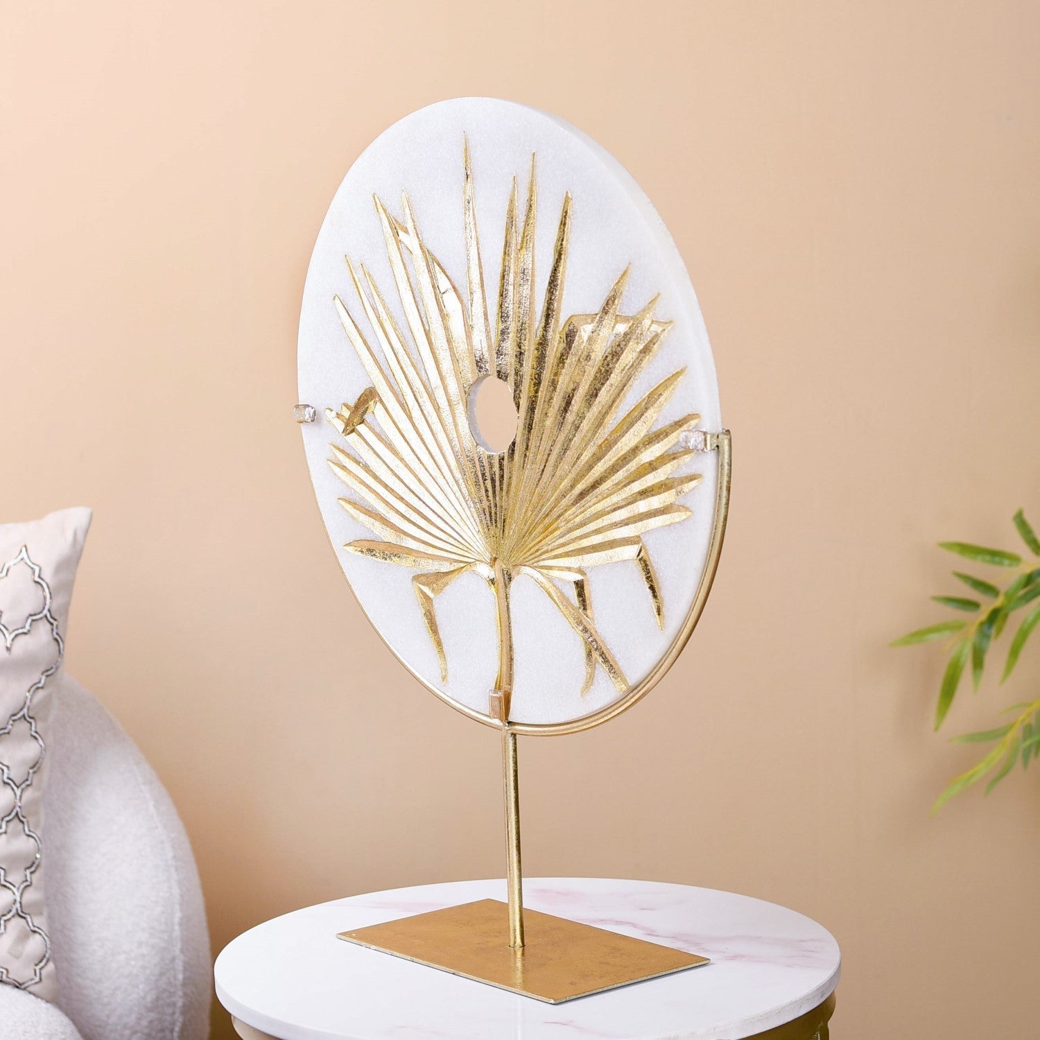 Disc Palm Leaf Luxe Table Decor