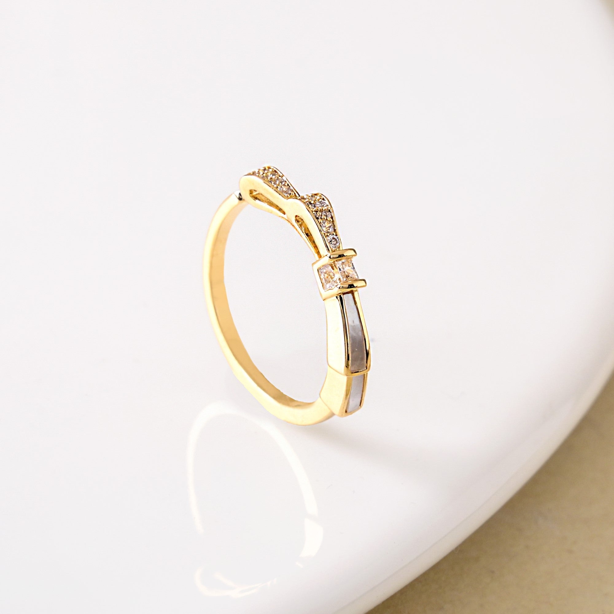 Promise Ribbon Gold Ring