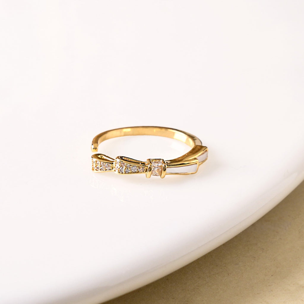 Promise Ribbon Gold Ring