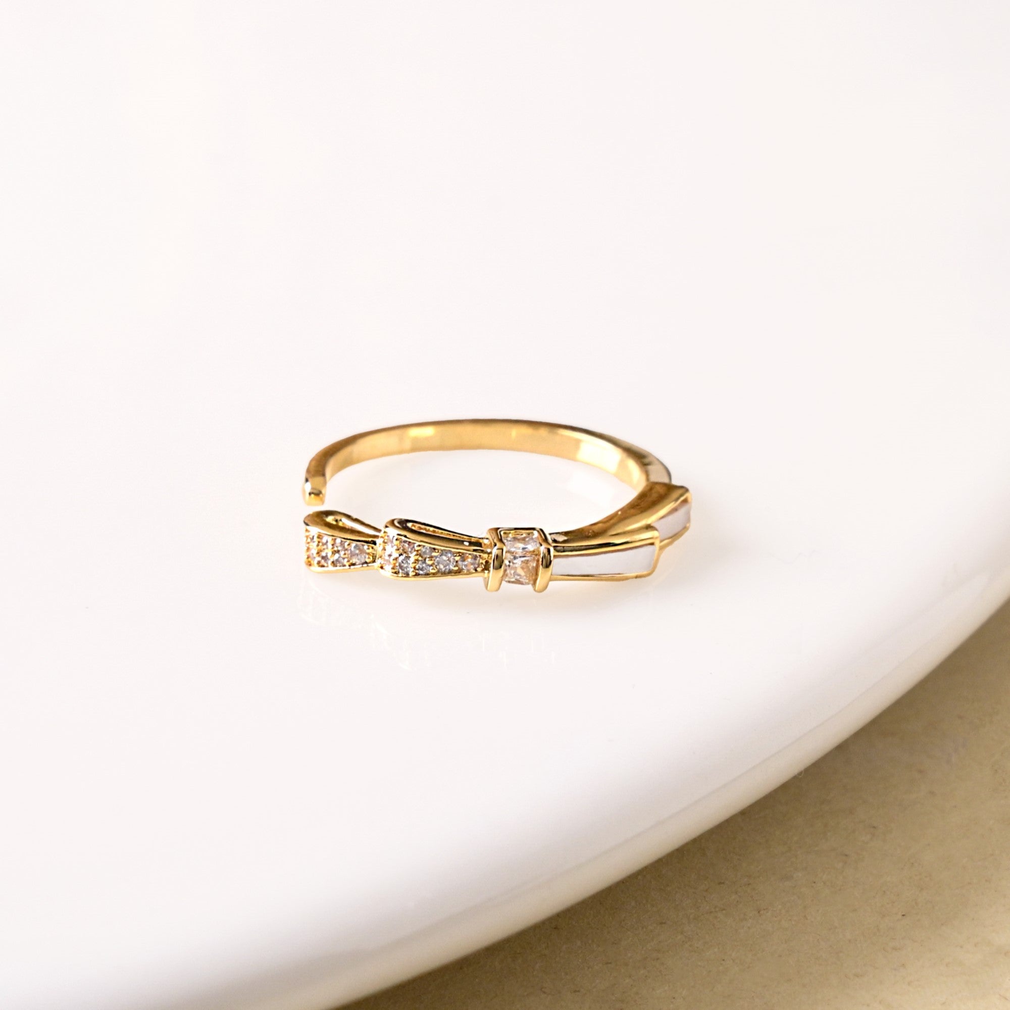 Promise Ribbon Gold Ring