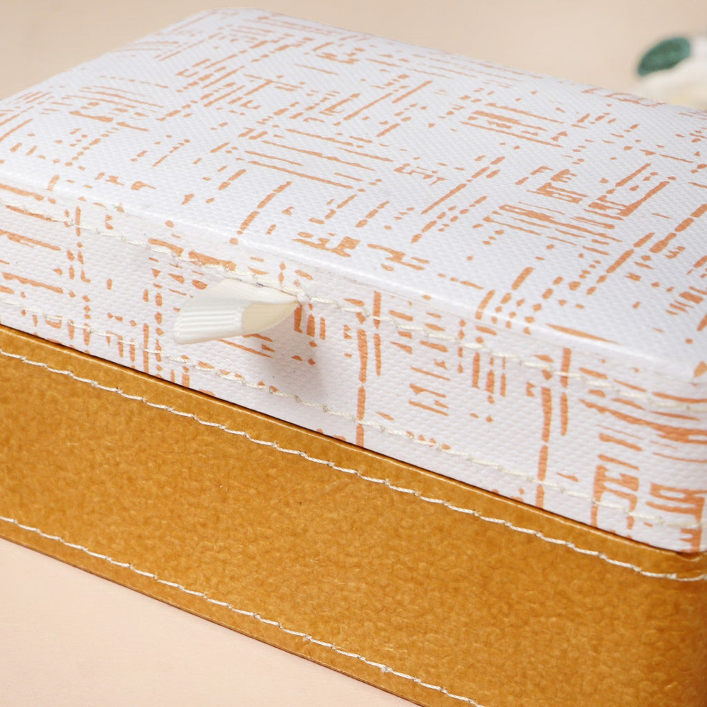 Quadrata Pattern Portable Jewellery Box With Mirror