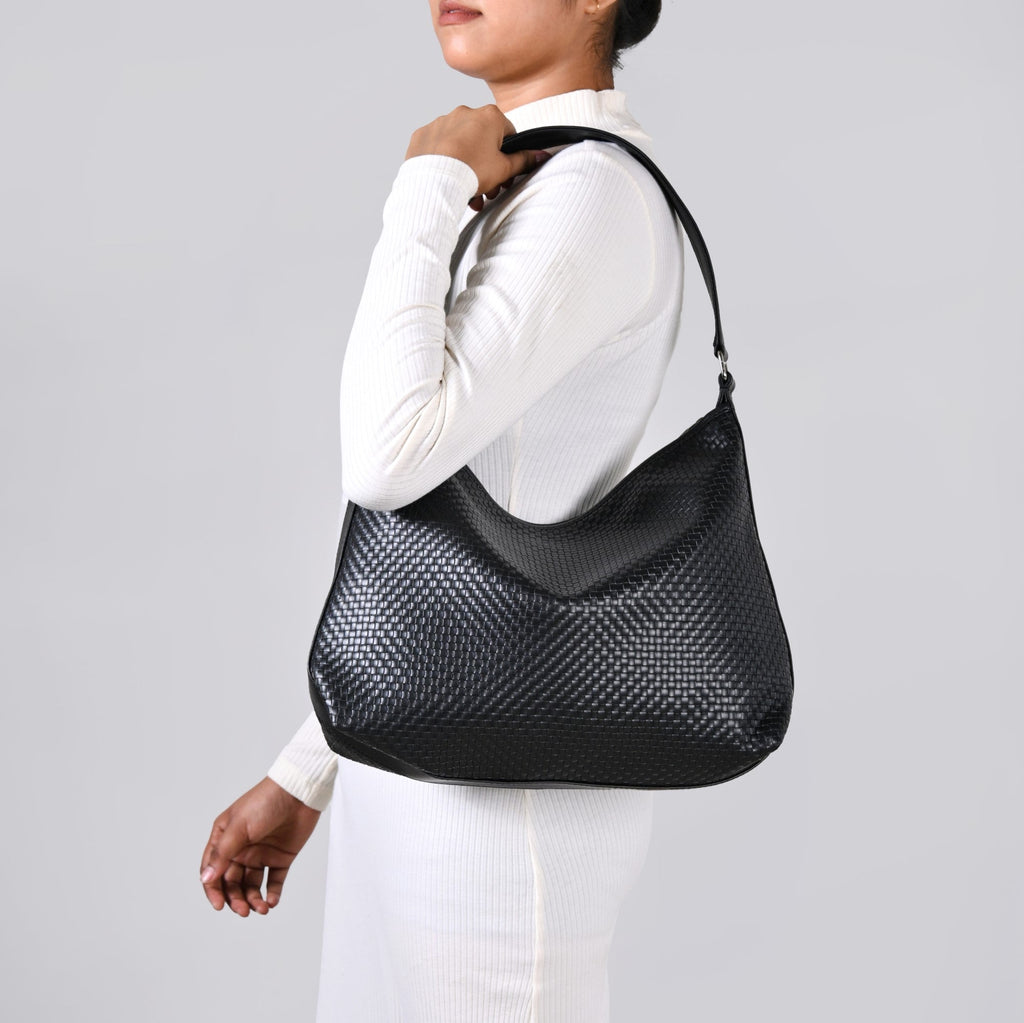 Black Soi Trendy Hobo Handbag
